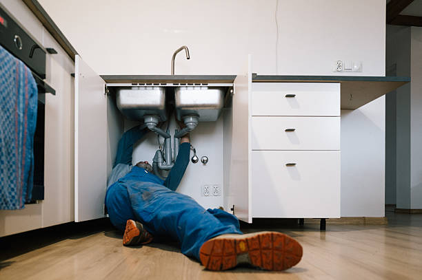 Professional Leak Detection technician working in Manchester, OH